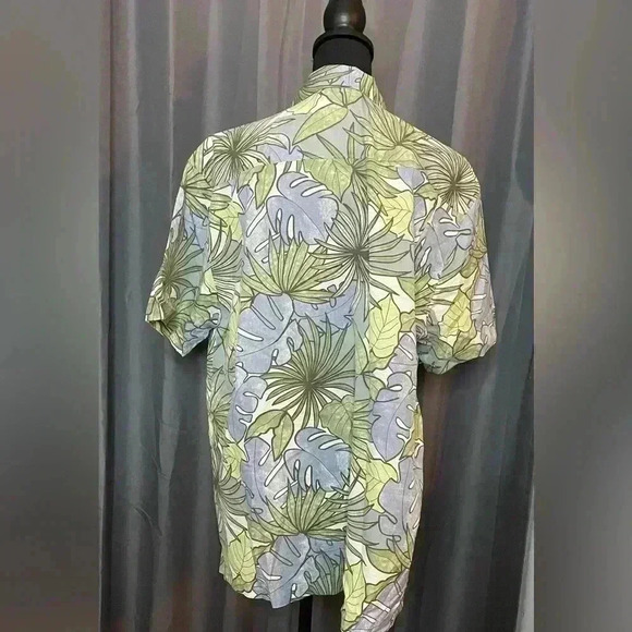 87. Tommy Bahamas Men’s Size Large Button Down Short Sleeve Shirt, EUC - Picture 5 of 5